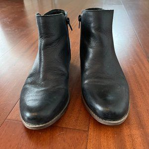 Crown Vintage Beatrix Black Leather Bootie Low Heel & Side Zipper, Size 8M
